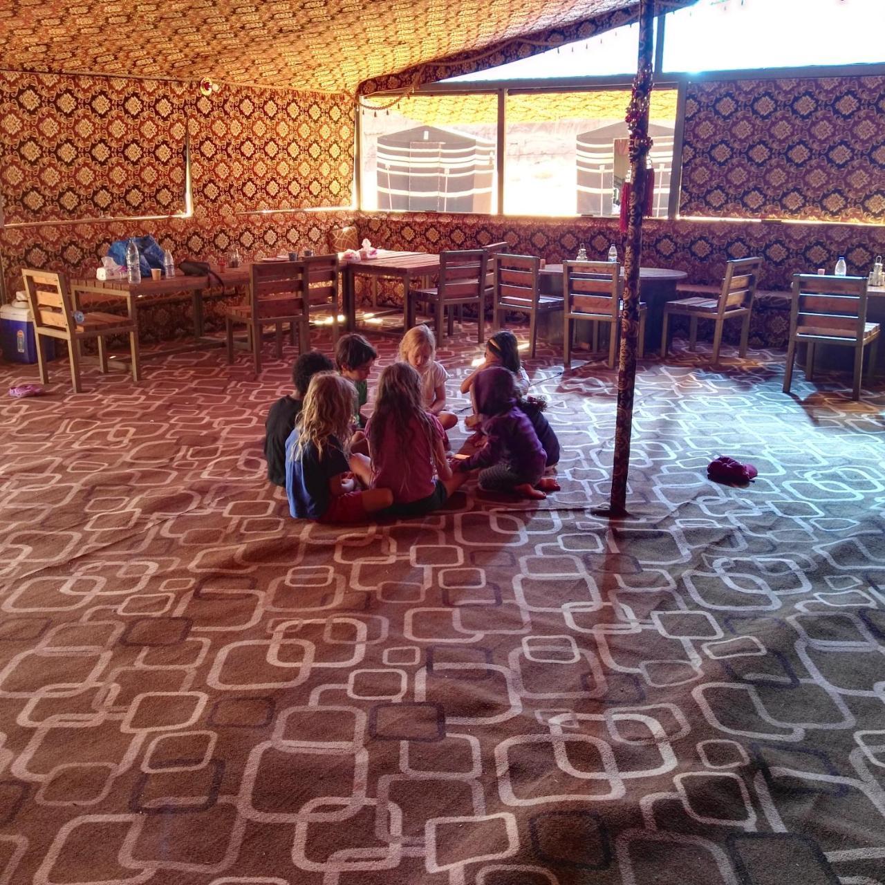 Rainbow Camp Hotel Вади Рум Екстериор снимка