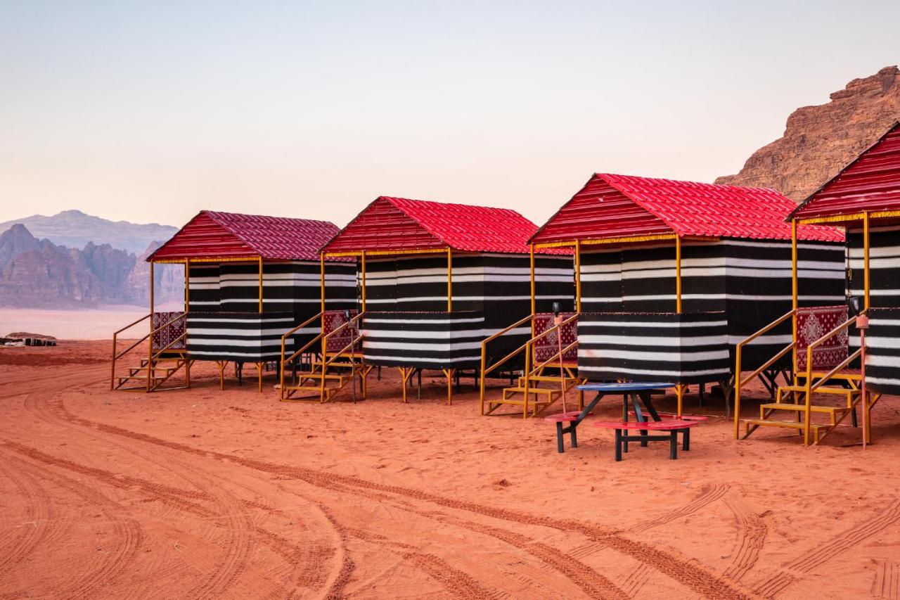 Rainbow Camp Hotel Вади Рум Екстериор снимка